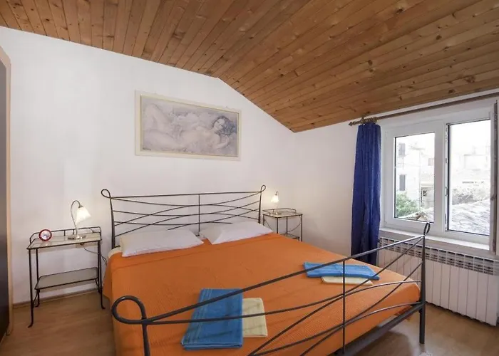 Apartment Dd